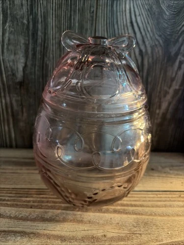 Vintage 1960’s  Anchor Hocking Easter Egg Covered Candy Dish