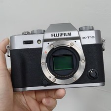 Fuji Fujifilm X-T10 16.3MP Digital Mirrorless Camera Silver Body Only -95% NEW