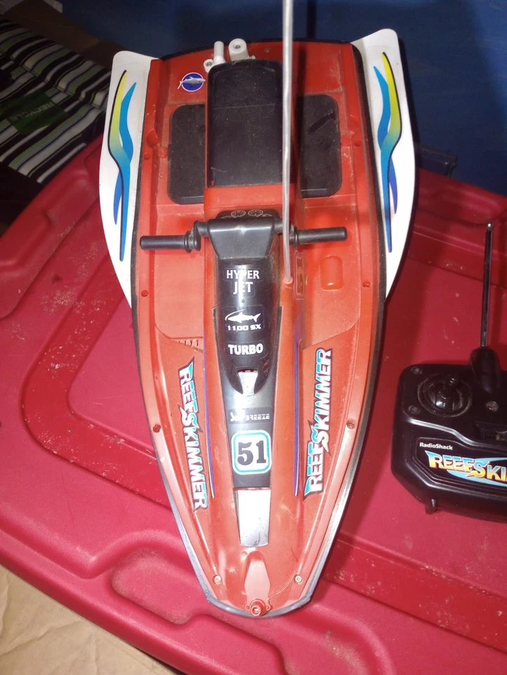 VINTAGE RADIO SHACK RC REEF SKIMMER JET SKI 60-4323  - Image 3 of 4