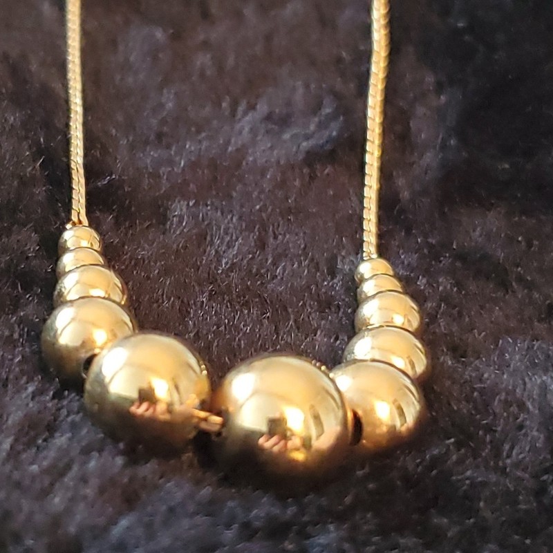 Vintage MONET 14" herringbone graduated gold tone beaded necklace with tags