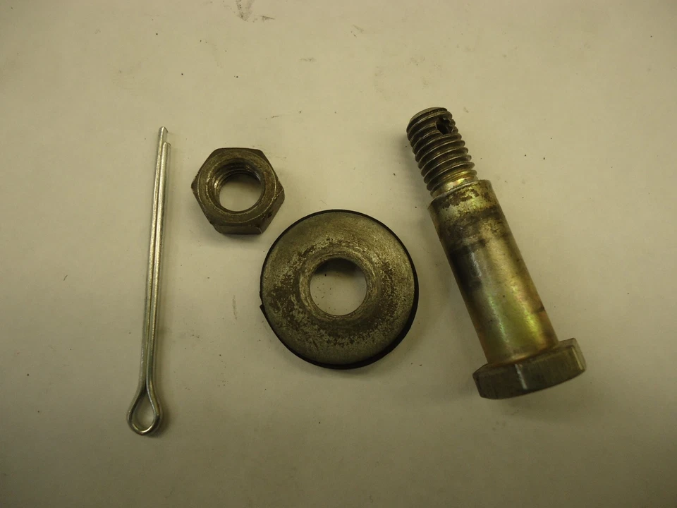 85-86 HONDA SHADOW VT1100 PERNO DE TAPÓN DE FRENO TRASERO OEM VT 1100 OEM VT500 VT700 Foto 4 de 4