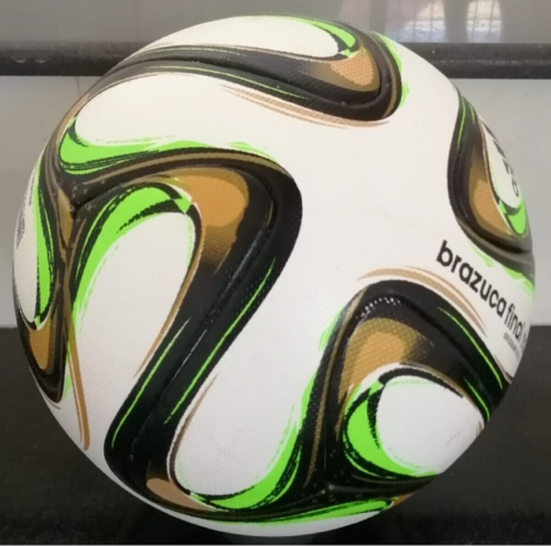 ADIDAS BRAZUCA FINAL RIO 2014 FIFA WORLD CUP FOOTBALL SOCCER MATCH BALL SIZE 5 - Afbeelding 1 van 4