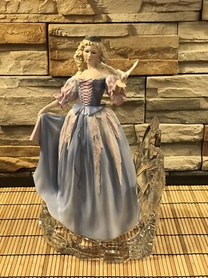 HOUSE OF FABERGE, FRANKLIN MINT,  PRINCESS OF THE ICE PALACE  With BASE, 1988
