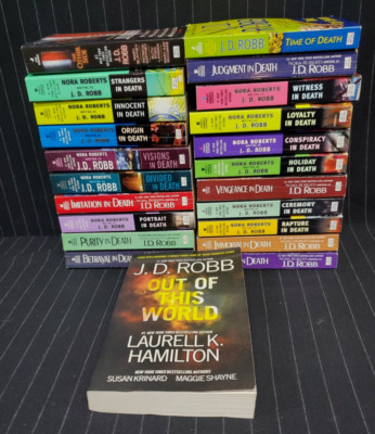 Lot of 22 J. D. Robb (Nora Roberts)  IN DEATH Series Paperbacks -SCPL