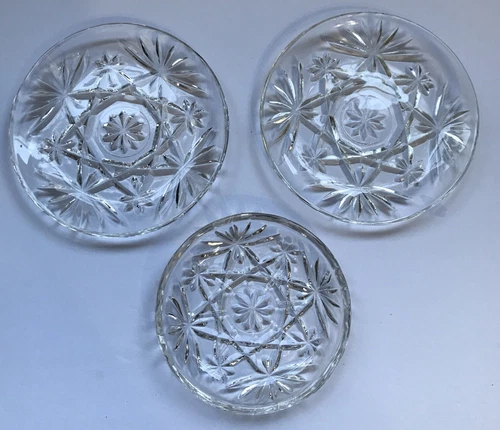 anchor hocking Star Of David 2 Saucers And 1 Coaster 60’s Vintage Glass Lot