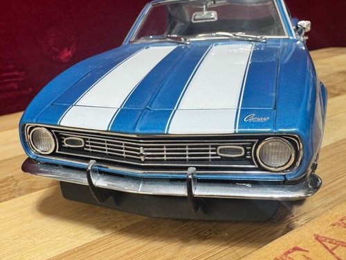 1968 CHEVY CAMARO Lane Exact Detail 1/18 Scale LeMans Blue Z/28 White RARE HTF - Picture 3 of 8