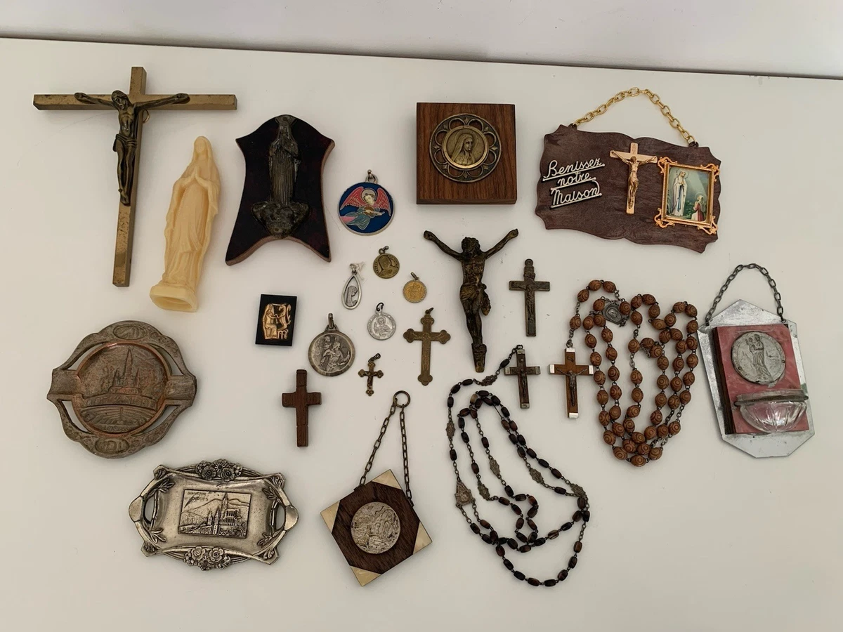 Lot D'Objets Religieux Chrétiens Anciens - Bois - Fabrication Française - Bon État