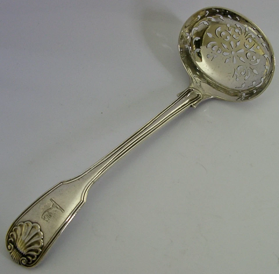 ENGLISH ANTIQUE STERLING SILVER HAIGH FAMILY CRESTED SUGAR SIFTER SPOON 1846 - Image 4 of 4