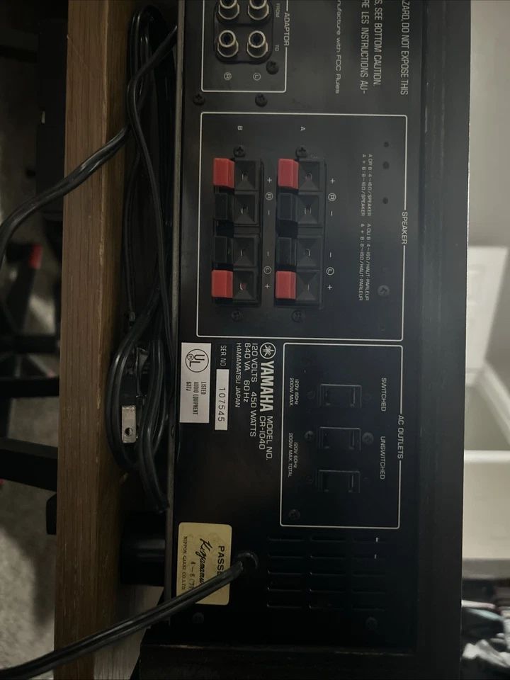 RECEPTOR ESTÉREO AM/FM YAMAHA CR-1040 VINTAGE - USADO FUNCIONA MUY BIEN Foto 4 de 4