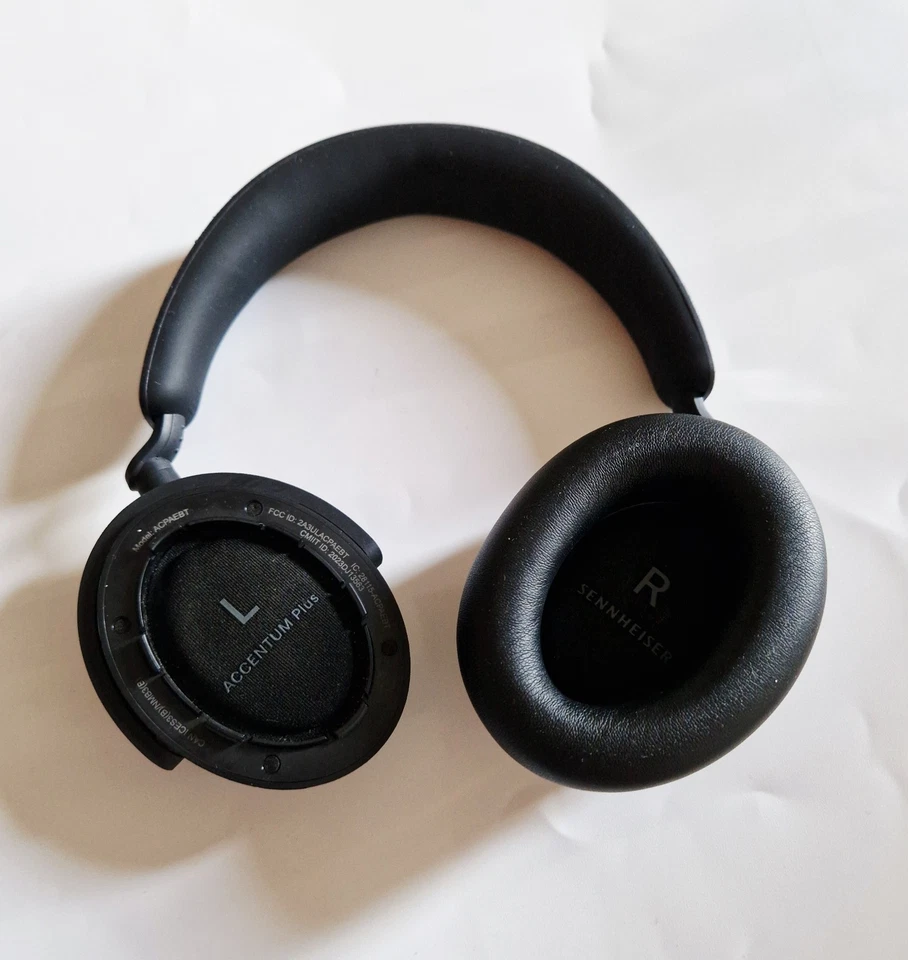 Sennheiser Accentum Plus Wireless, photo 4 of 5