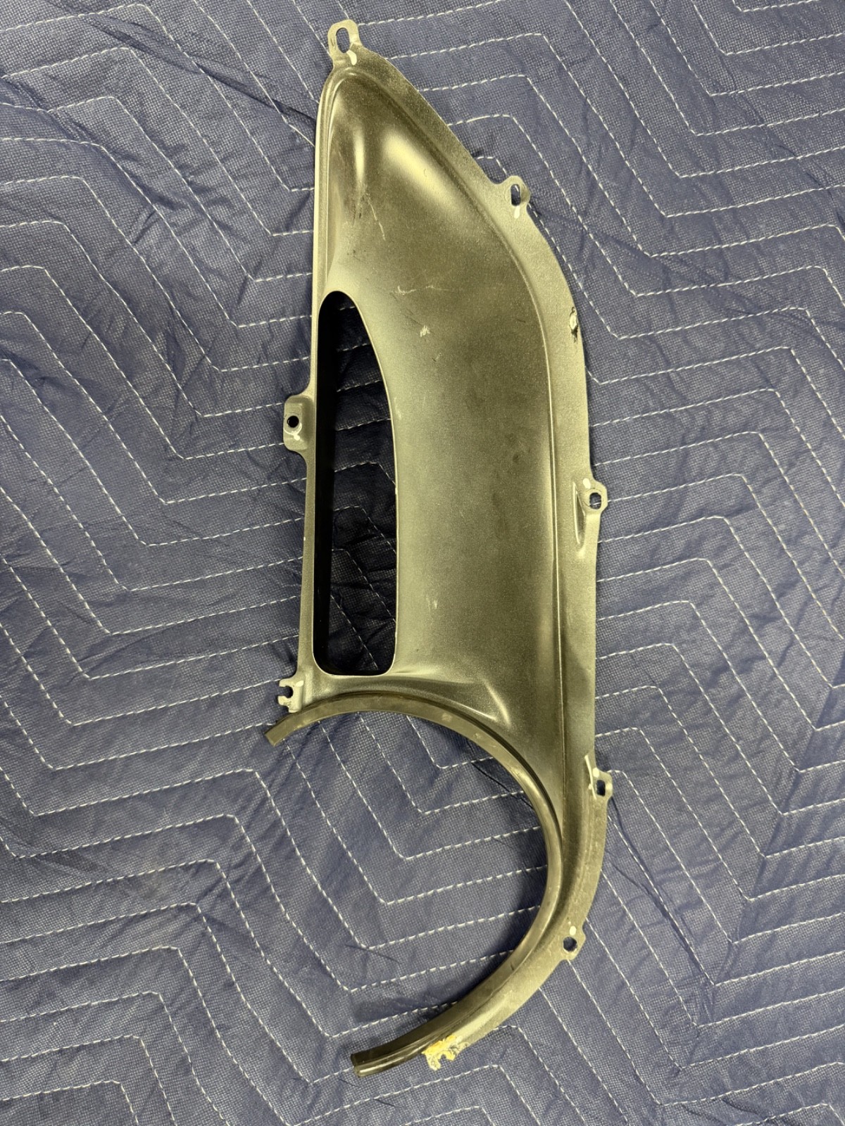 Ferrari 488 Tail Light Surrounds  86638900 | 86638800