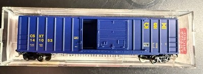 N scale Micro-trains CSX 50' box car 25550/1 mint