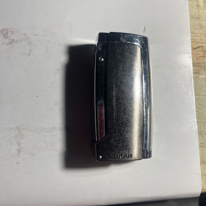 Xikar Pulsar triple Jet Cigar Lighter With Cigar Punch