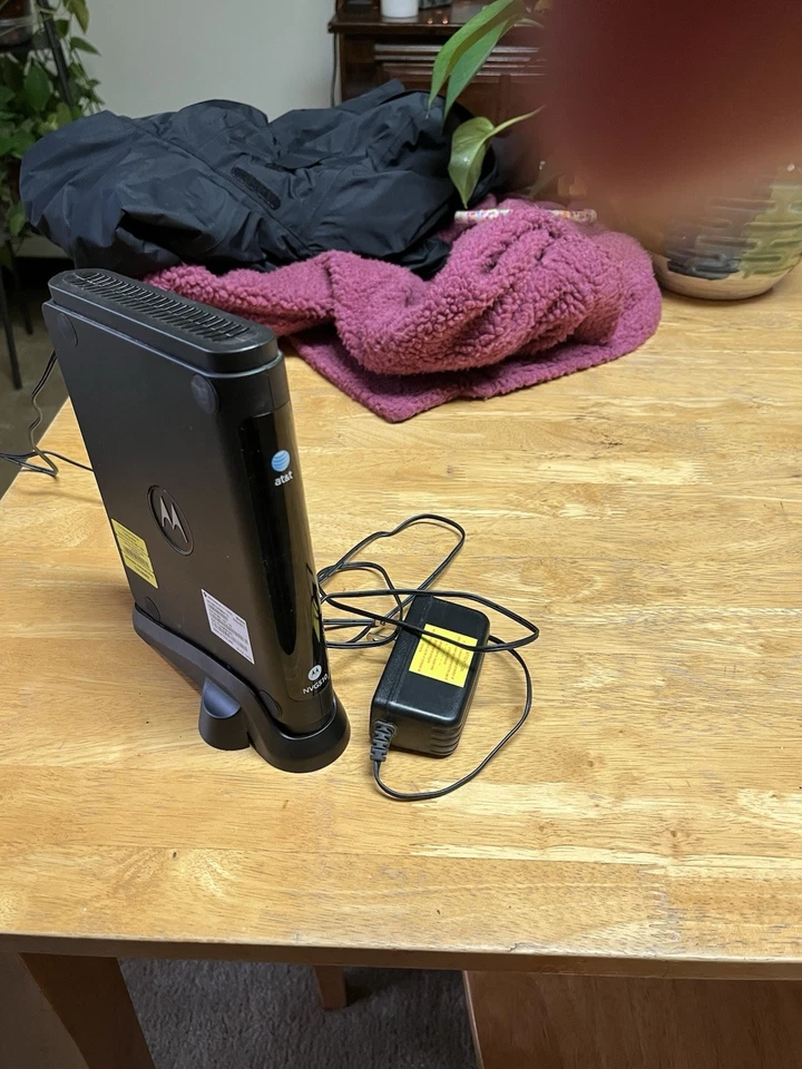 AT&T Motorola NVG510 Modem & WiFi Router for DSL - Image 3 of 3