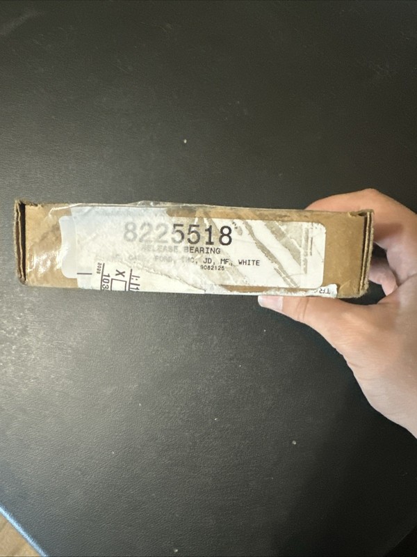 AG Parts 8225518 Release Bearing. New. (1)