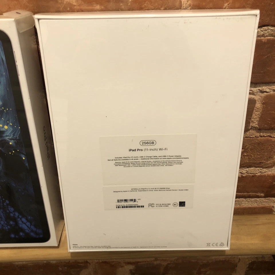 Apple iPad Pro 11-inch MTXR2LL/A A1980 256 GB, Wi-Fi, 11 in - Silver - Image 2 of 3