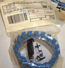 (25 PIECE LOT) B37984M5105M051, EPCOS, CAP CER 1UF 50V X7R RADIAL, ROHS