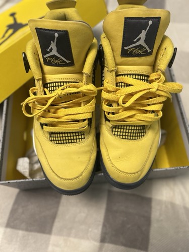 Size 10.5 - Jordan 4 Retro Mid Lightning - Picture 2 of 7