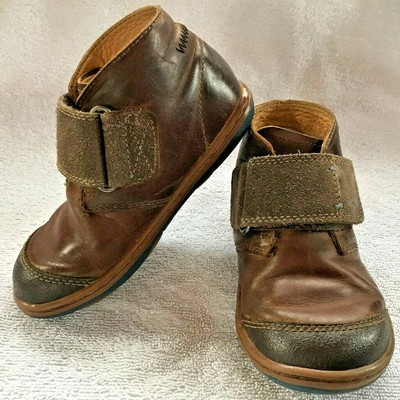 clarks boys brown boots