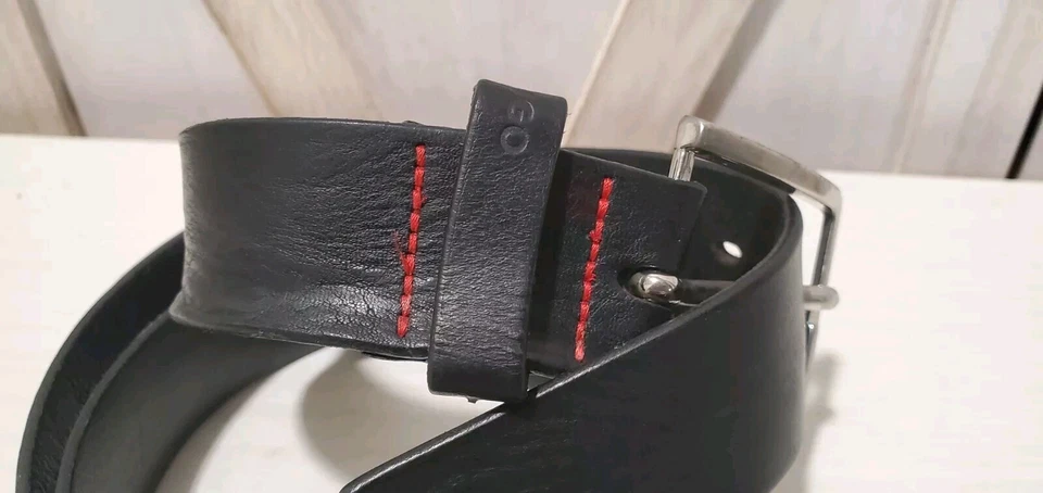 Hugo Boss Leather Belt Men 42 Black With Red - Image 3 of 4