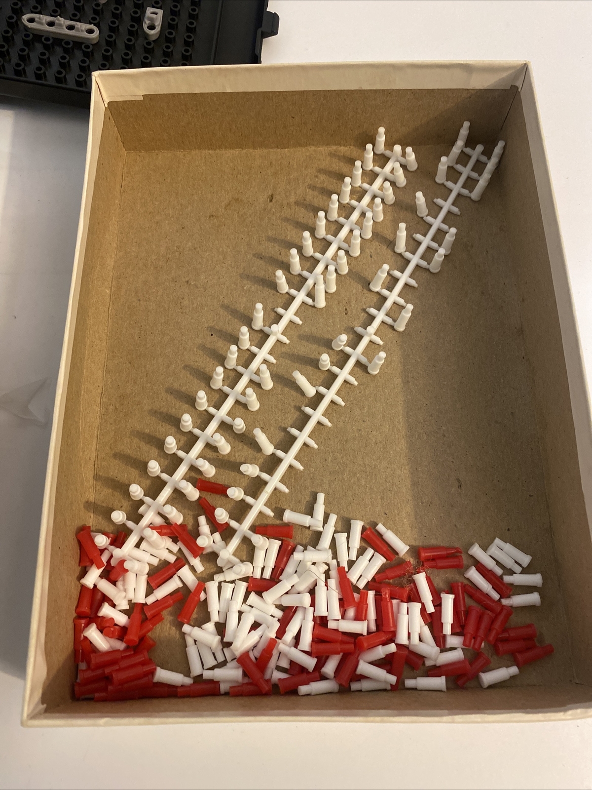 Travel Battleship Strategy Game Milton Bradley Portable Vtg 1984