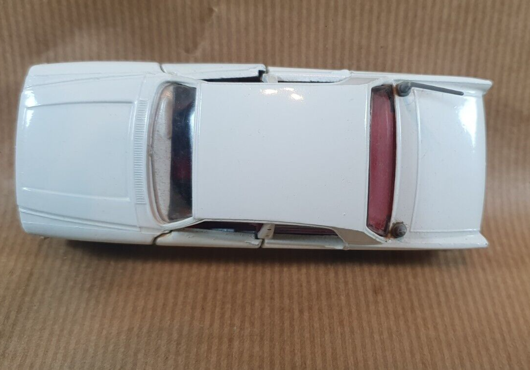BOXED Tri-ang Spot On - 309 - Very rare Ford Zephyr Police Car - Z