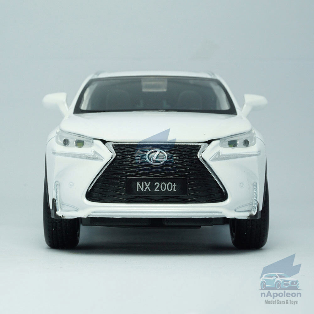 非売品 Lexus NX 200t ホワイト ミニカー 1/43 非売品 Lexus NX 200t ホワイト ミニカー 1/43 1:32 White Lexus
