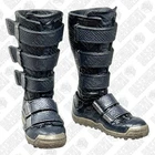 Mezco One:12 Red Hood - Strap Combat Boots DC Comics 1:12 Scale Fodder