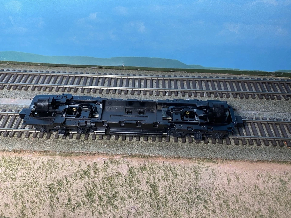 NOS HO Athearn Blue Box EMD GP35 Factory Dummy Rolling Chassis. *READ* - Image 2 of 4