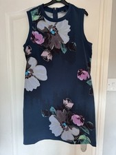 warehouse dress size 12. Navy blue Floral excellent condition