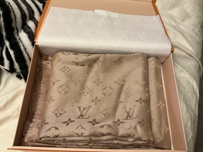Authentic Louis Vuitton CAPPUCCINO Square Shawl, 139cm x139