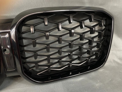 Genuine OEM BMW X3 G01 2021 black Front grill 51135A1AC60 DGJ221