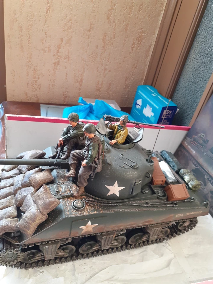 Superbe char Sherman M4 A3 canon 75 mm US Army DDay US 1944 Forces of Valor 1/16 - Photo 2/4