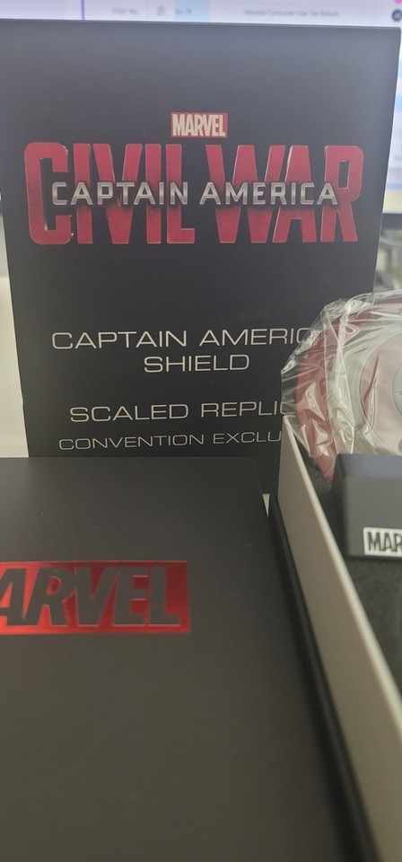 Marvel Civil War Captain America Scaled Replica Shield SDCC EFX ...