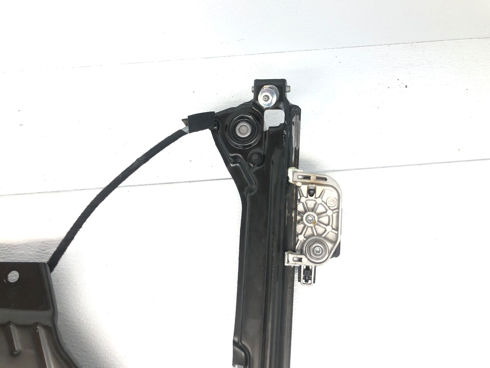 2014-2021 MASERATI QUATTROPORTE RIGHT PASS FRONT DOOR WINDOW REGULATOR W/ MOTOR.