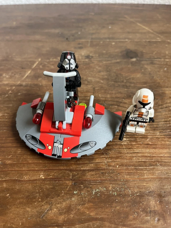 LEGO Star Wars 75001 Republic Troopers vs. Sith Troopers, photo 1 sur 5