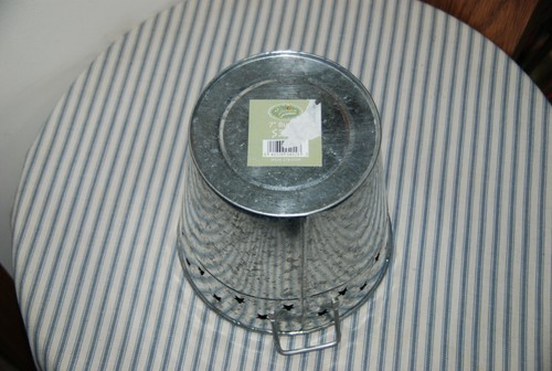 7 Inch Aluminium Decorative Bucket -- Star Pattern -- Home Flower Display - Picture 5 of 5