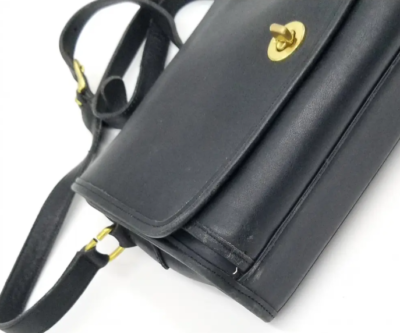 Coach Vintage Black Ridgefield Leather Crossbody w/ Turnlock 9812