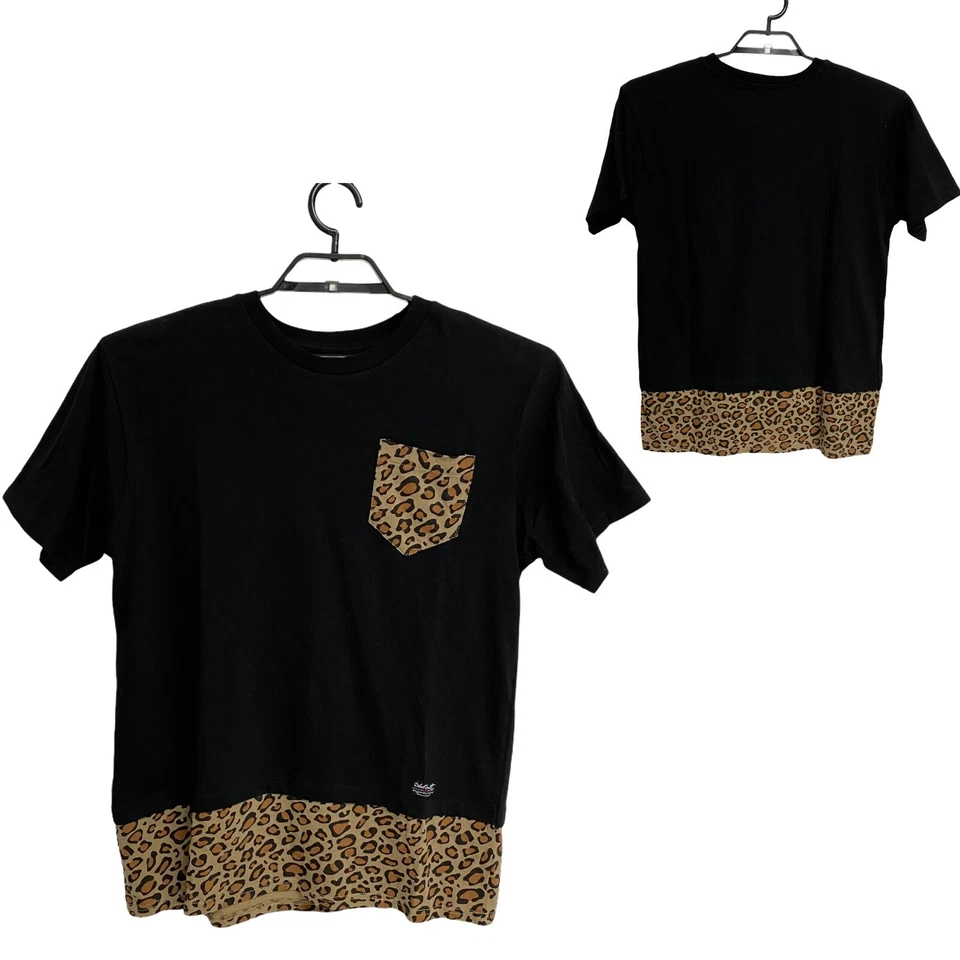 Camiseta Black Smith masculina preta manga curta estampa animal tamanho G - Imagem 2 de 4