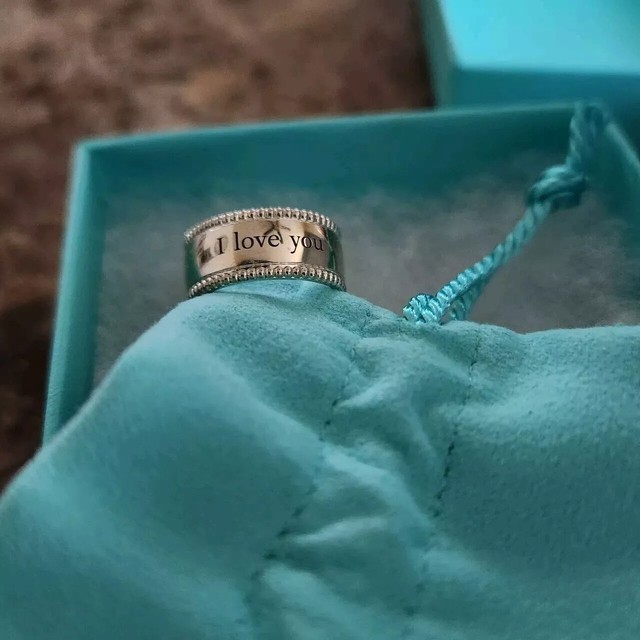 NEW TIFFANY