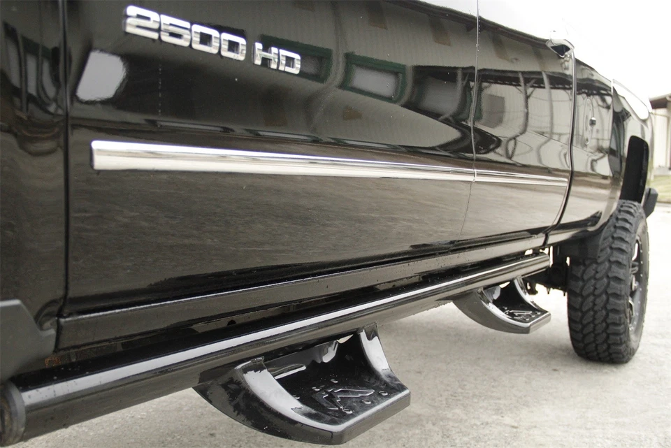 Боковая ступенька Fab Fours J1010 - Изображение 2 из 4