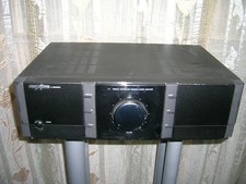 Vollverstärker Fine Arts Grundig V1, 2 x 40 W an 8 Ohm, 2 x 50 W an 4 Ohm.