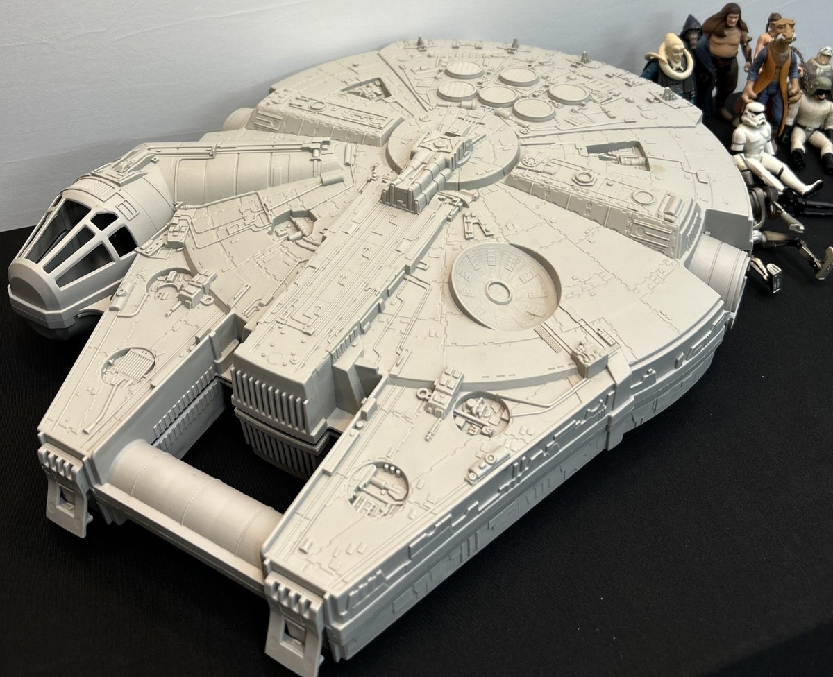 STARWARS Millennium Falcon 50cm レアフィギュア Star Wars Millenium Falcon Action Figure Spaceship Carry Case