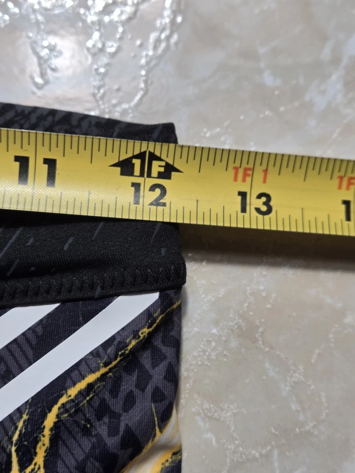 Nuevo con etiquetas Auténticos Pantalones Cortos Venum UFC Israel Adasanya Fight Night Vale Tudo Para Hombres S $130 Foto 4 de 4