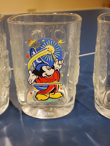Vintage 2000 McDonalds Mickey Mouse Disney World Parks Millenium 4 Glass Set - Picture 4 of 7