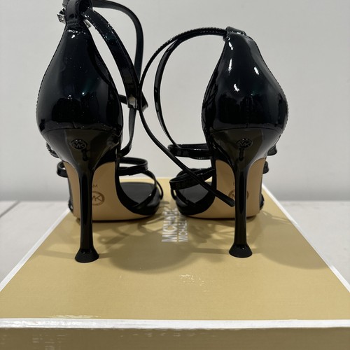 Michael Kors Women's Imani Strappy Sandal Black, US 8.5 M - 第 3/5 張圖片