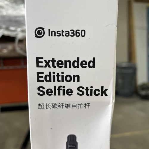 Insta360 3m 9.8ft Extended Edition Selfie Stick for ONE X2, ONE R, X3, X4 - Picture 2 of 6