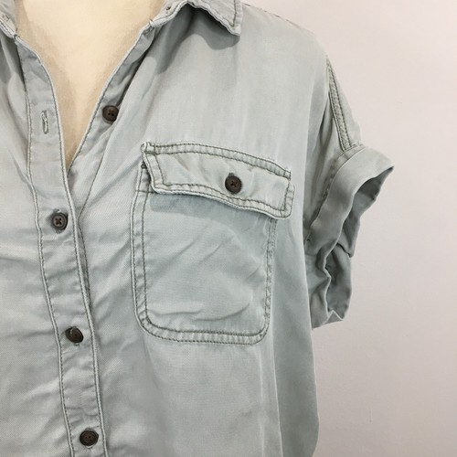 C&C CALIFORNIA Womens sz Medium Light Green Short Cuffed Sleeve Button Shirt - Picture 6 of 7