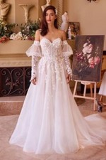 Puff Sleeves Wedding Dresses A-Line Lace Floral Dress Romantic Beach Lace
