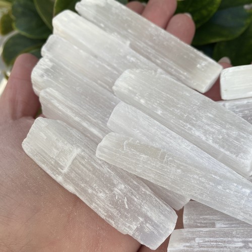 500 Grams of Selenite Mini Logs - Crystal Grids - Natural Rough Wands - Bulk Lot - Picture 2 of 6